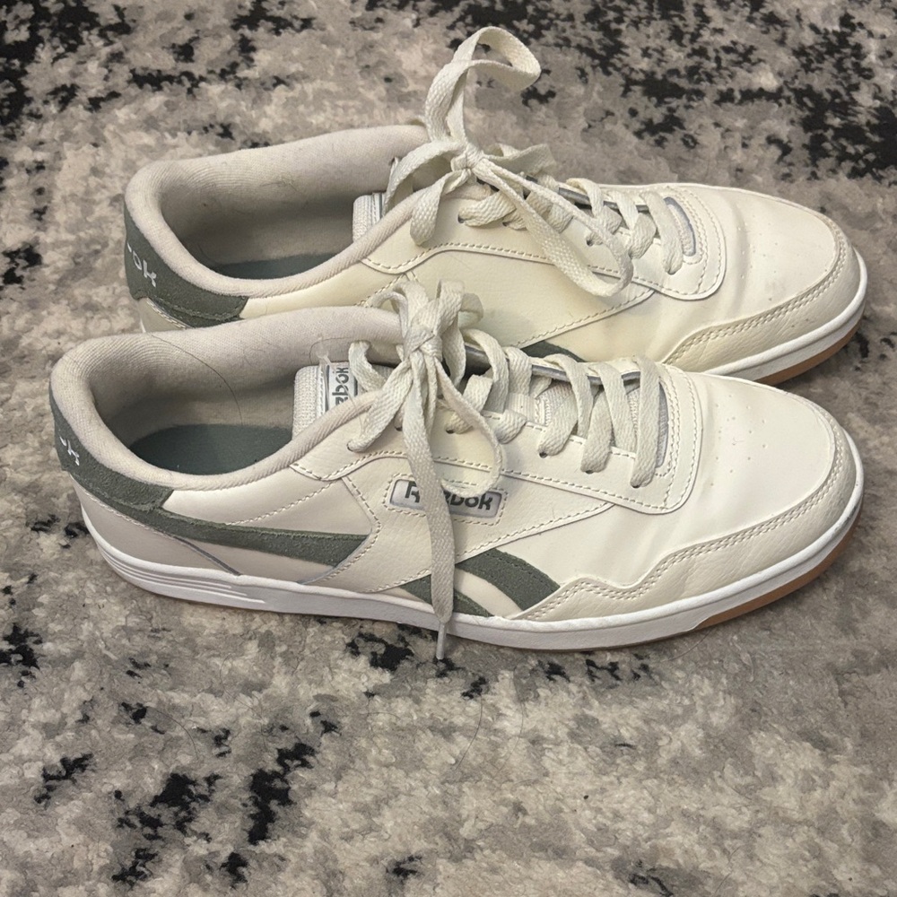 Reebok Heritage White and Gray Sneakers